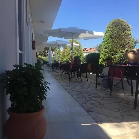 Neraida * Tsilivi (Zakynthos)