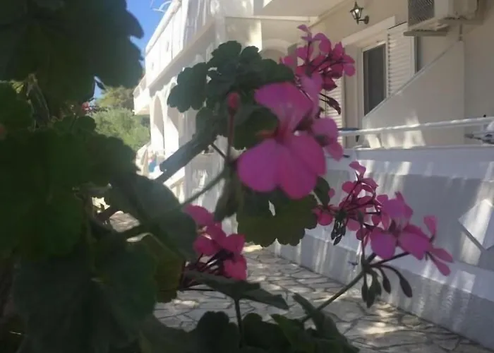Neraida Appartement *