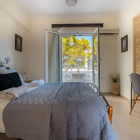 Neraida Tsilivi (Zakynthos)